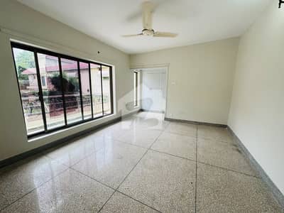 F-7/1 Beautiful House