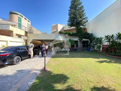F-8 beautiful house for rent