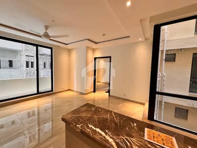 1 Bed Room Appartment | Only Families Not Aibnb| Available For Rent | Zameen Aurum Gulbarg Lahore