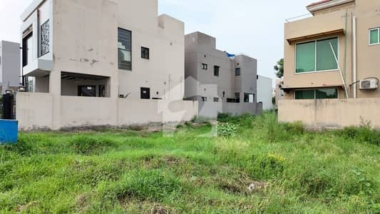 Ideally Located Residential Plot Of 5 Marla Is Available For sale In Lahore