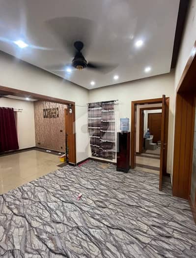 10 Marla Lower Portion For Rent In Janiper Block Bahria Town Lahore