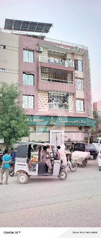 کراچی یونیورسٹی ہاؤسنگ سوسائٹی سکیم 33,کراچی میں 3 کمروں کا 6 مرلہ فلیٹ 1.1 کروڑ میں برائے فروخت۔