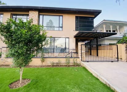 F-8/2 MODREN DESIGN HOUSE FOR RENT