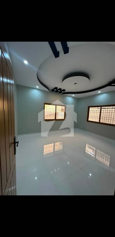 ڈی ایچ اے فیز 5 ڈی ایچ اے ڈیفینس,کراچی میں 5 کمروں کا 1 کنال مکان 13.5 کروڑ میں برائے فروخت۔