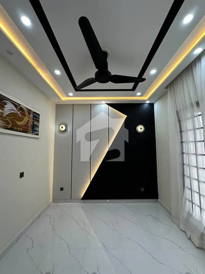 5 Marla Modern Design Lavish House For Sale In Park View City Lahore | For Discounted Price And Original Pictures Download The App "Signature Lands