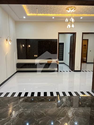 5 MARLA UPPER PORTION BRAND NEW AVAILABLE FOR RENT IN EDEN BOULEVARD HOUSING SCHEME CLG ROAD LAHORE 5 MARLA UPPER PORTION BRAND NEW AVAILABLE FOR RENT IN EDEN BOULEVARD HOUSING SCHEME CLG ROAD LAHORE