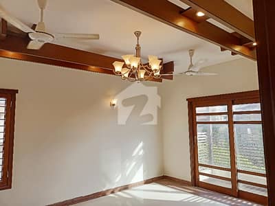 500 YARDS BUNGALOW UPPER PORTION FOR RENT IN DHA PHASE 7 EXT. MOST ELITE CLASS LOCATION IN DHA KARACHI