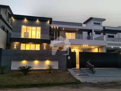 Prime Location 20 Marla House In Wapda Town Phase 1 For Sale At Good Location