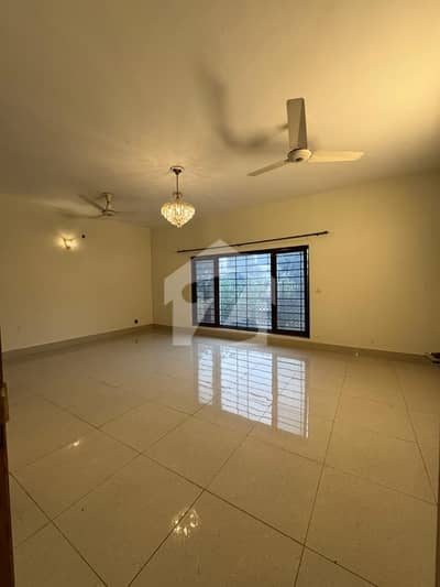 Beautiful Luxury House For Sale In F-10/3 Islamabad 600 Square Yard Prime VIP Location Low Price