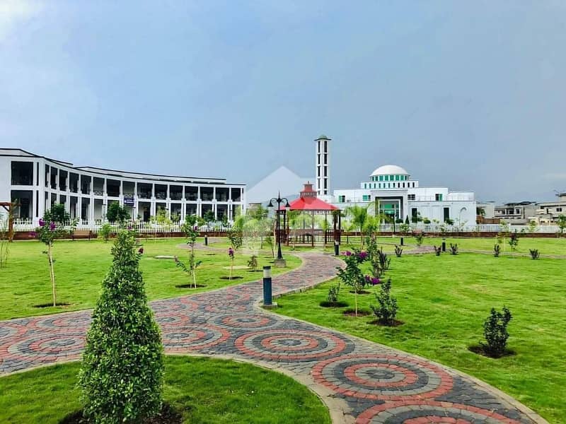 ڈی ایچ اے فیز 1 ڈی ایچ اے ڈیفینس,پشاور میں 1 کنال رہائشی پلاٹ 3.3 کروڑ میں برائے فروخت۔ ڈی ایچ اے فیز 1 ڈی ایچ اے ڈیفینس,پشاور میں 1 کنال رہائشی پلاٹ 3.3 کروڑ میں برائے فروخت۔