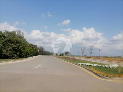 ڈی ایچ اے فیز 4 - سیکٹر ڈی ڈی ایچ اے ڈیفینس فیز 4,ڈی ایچ اے ڈیفینس,اسلام آباد میں 5 مرلہ رہائشی پلاٹ 85.0 لاکھ میں برائے فروخت۔