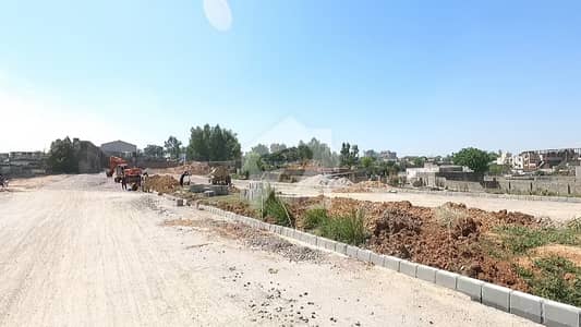 3200 Square Feet Residential Plot For Sale In F-14