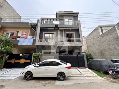 DOUBLE STOREY 5 MARLA HOUSE AVAILABLE FOR SALE IN JUBILEE TOWN LAHORE