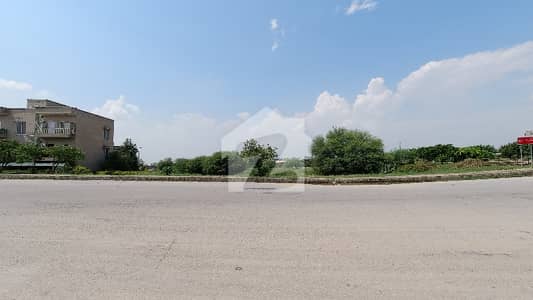 Buying A Good Location Commercial Plot In Bahria Town Phase 8 - Block E? Buying A Good Location Commercial Plot In Bahria Town Phase 8 - Block E?