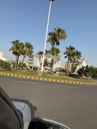 Central Park 8 Marla Comercial Plot For Sale