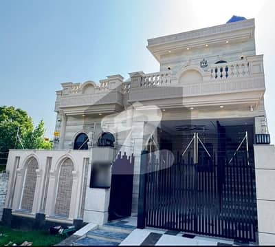 5 Marla Single Storey House Available For Sale Prime Location Near Tooo Park And Masjid All Facilities Available Here. . .