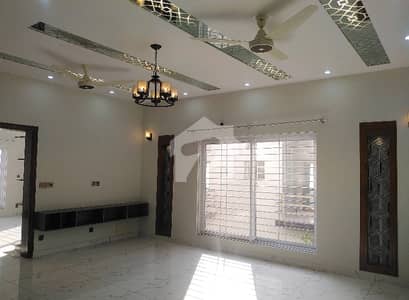 Brand New 5 Marla House Available In Bahria Town Phase 8 - Block M For rent