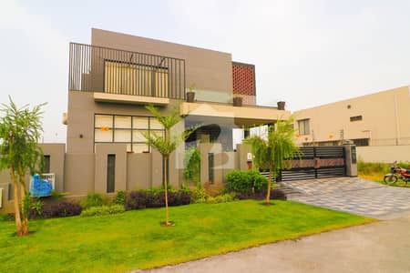 1 Kanal Most Luxurious Furnished House For Rent