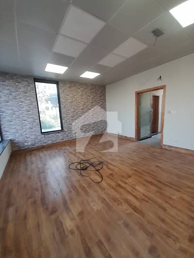 Gulberg Commercial Paid With LDA Latter Best For Commercial Activity