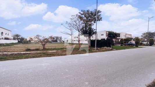 CORNER RESIDENTIAL PLOT | Build the Life You Have Always Envisioned on a Prime, Fully Serviced Plot in DHA Lahore's Most Sought-After and Amenity-Rich Block. CORNER RESIDENTIAL PLOT | Build the Life You Have Always Envisioned on a Prime, Fully Serviced Plot in DHA Lahore's Most Sought-After and Amenity-Rich Block.