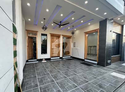 8 MARLA BRAND NEW DOUBLE UNIT HOUSE AVAILABLE FOR RENT IN BLOCK A FAISAL TOWN ISLAMABAD