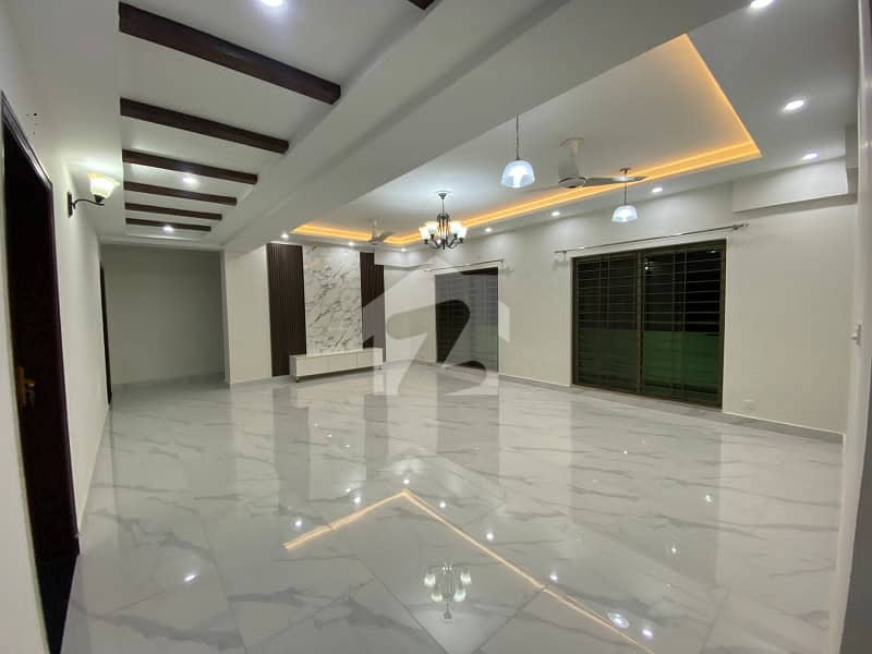 11 MARLA 3 BEDROOM NEW APARTMENT AVAILABLE FOR RENT 11 MARLA 3 BEDROOM NEW APARTMENT AVAILABLE FOR RENT