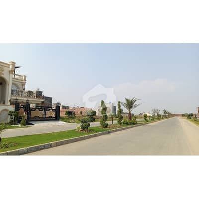 Good Location Metro City Residential Plot Sized 5 Marla Is Available