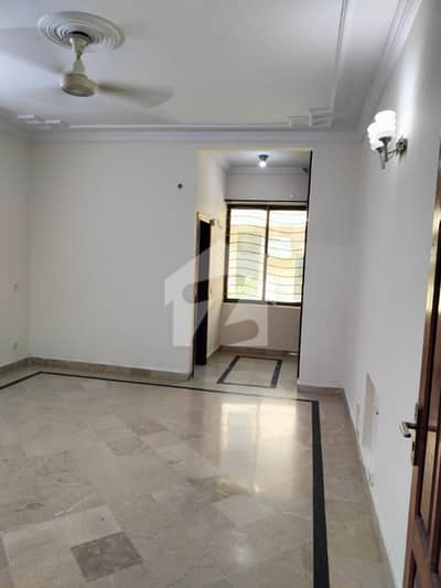 I-8 kachnar Park Facing Marble Flooring Full House Available On Rent