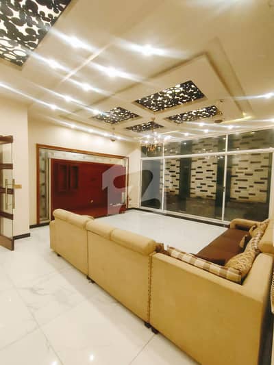 1 KANAL CORNOR HOUSE FOR SALE NEAR TO CANAL ROAD FAISALABAD