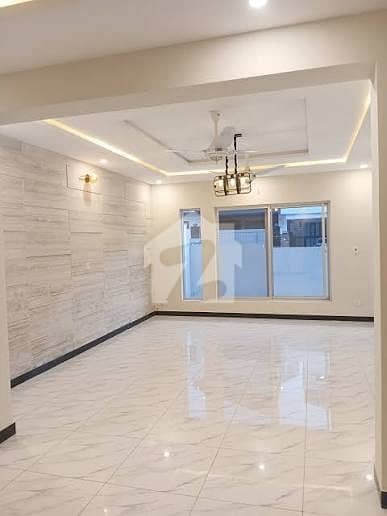 JUST LIKE NEW BUNGALOW AVAILABLE FOR RENT JUST LIKE NEW BUNGALOW AVAILABLE FOR RENT
