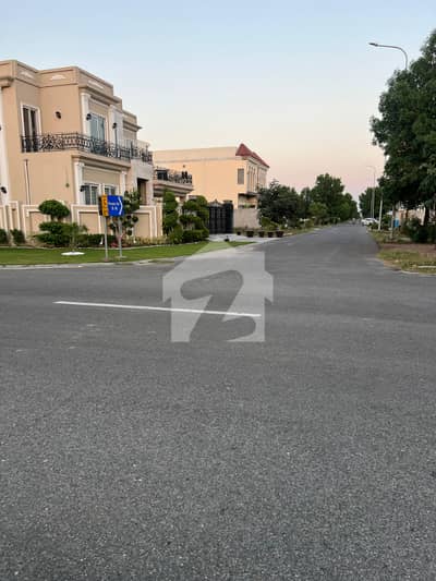 AWT 10 MARLA D BLOCK PRIME LOCATION POSSION PLOT LDA APROVED VERY REASONABLE PRICE