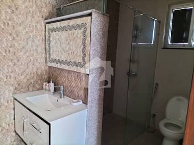 DHA Lahore 10 Marla House Available For Rent Near Utility Facility