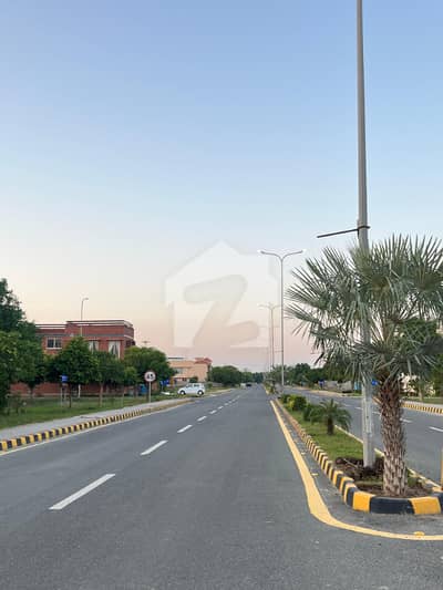 AWT 10 MARLA E2 PRIME LOCATION POSSION PLOT LDA APROVED VERY REASONABLE PRICE