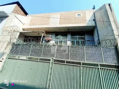 گلبرگ پشاور میں 4 کمروں کا 5 مرلہ مکان 1.65 کروڑ میں برائے فروخت۔