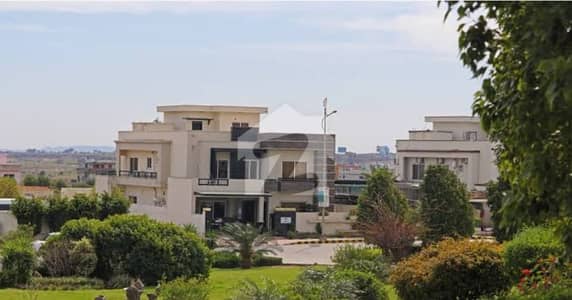 1 Kanal , Solid Land, Street 9