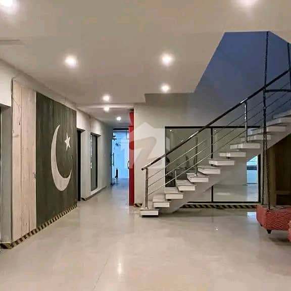 ایم ایم عالم روڈ گلبرگ,لاہور میں 1 کنال مکان 16.0 کروڑ میں برائے فروخت۔ ایم ایم عالم روڈ گلبرگ,لاہور میں 1 کنال مکان 16.0 کروڑ میں برائے فروخت۔