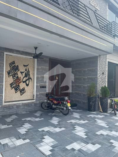 10 Marla Like Brand New House Available For Sale In Sector E Near Ring Road Easy Excess Bahria Town Lahore 10 Marla Like Brand New House Available For Sale In Sector E Near Ring Road Easy Excess Bahria Town Lahore