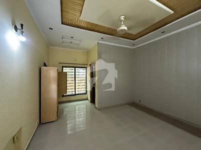 7 Marla Double Unit House Available For Rent In Abubaker Block Gas Installed 7 Marla Double Unit House Available For Rent In Abubaker Block Gas Installed