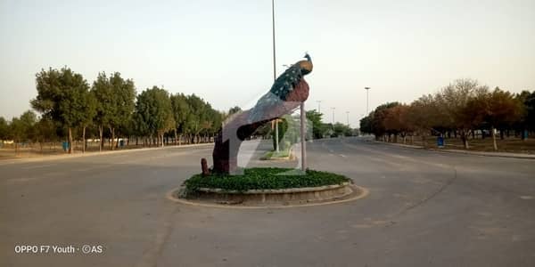 8 M Plot For Sale