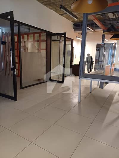 3250 Sq. Ft Office Available On Prime Location Of Gulberg 3250 Sq. Ft Office Available On Prime Location Of Gulberg