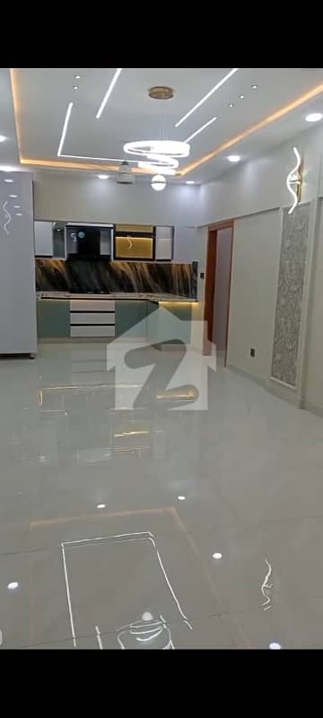 ڈی ایچ اے فیز 6 ڈی ایچ اے ڈیفینس,کراچی میں 3 کمروں کا 5 مرلہ فلیٹ 3.25 کروڑ میں برائے فروخت۔