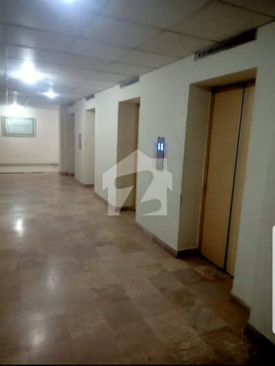 صدر صدر ٹاؤن,کراچی میں 12 مرلہ Studio دفتر 3.75 کروڑ میں برائے فروخت۔ صدر صدر ٹاؤن,کراچی میں 12 مرلہ Studio دفتر 3.75 کروڑ میں برائے فروخت۔