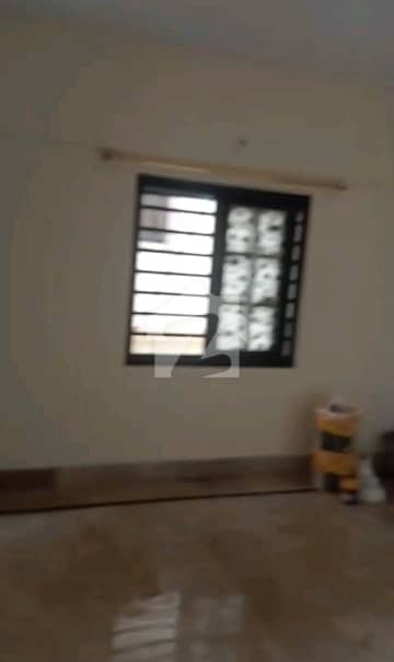 Ideal Prime Location Flat For sale In Mehmoodabad Number 1