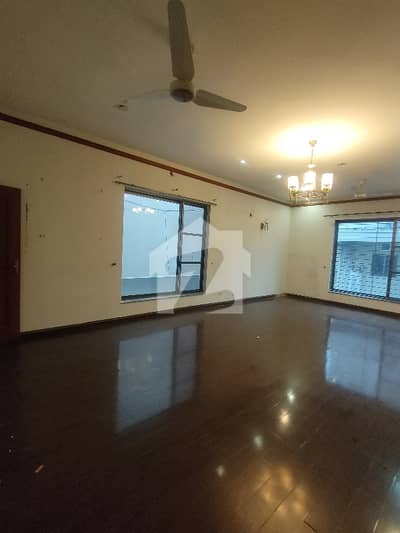 E-11 Mind Blowing Location What A Outstanding Upper Portion 4 Beds DD Tv Lounge