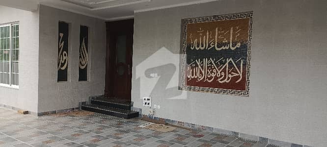 one kanal house for rent