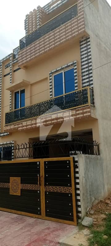 تاج ریزیڈنسیا راولپنڈی میں 4 کمروں کا 5 مرلہ مکان 2.35 کروڑ میں برائے فروخت۔ تاج ریزیڈنسیا راولپنڈی میں 4 کمروں کا 5 مرلہ مکان 2.35 کروڑ میں برائے فروخت۔