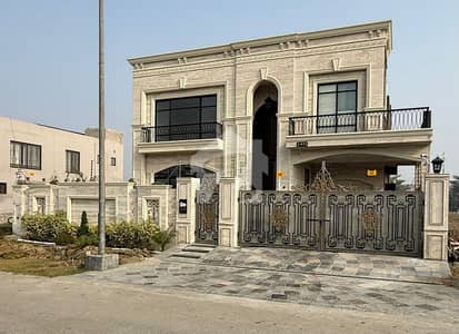 1 KANAL BRAND NEW HOUSE AVAILABLE FOR SALE IN DHA PHASE 7 BLOCK Z IN A VRY HOT LOACTION OF LAHORE