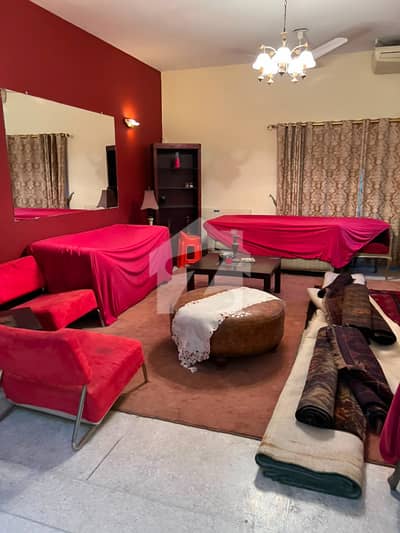 A 700 Square Yards Upper Portion Located In F-10 Is Available For Rent
