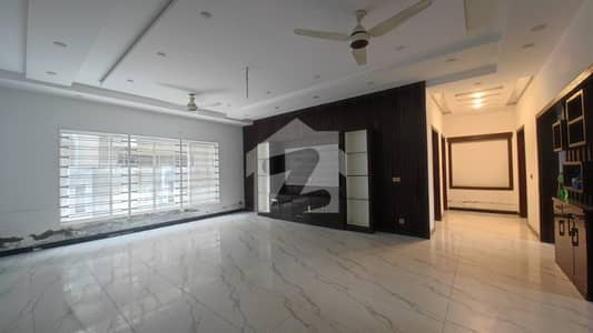 1 Kanal Ground Floor Portion Available For Office