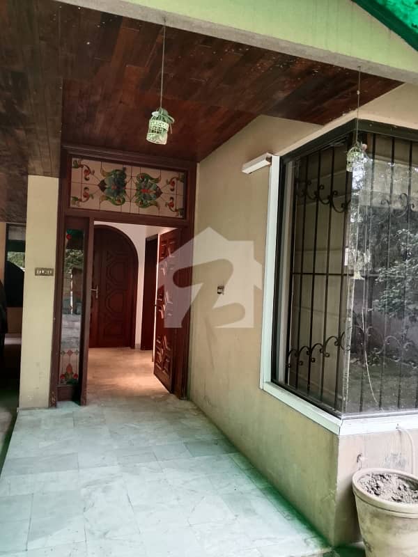 1 kanal Portion available for rent 1 kanal Portion available for rent